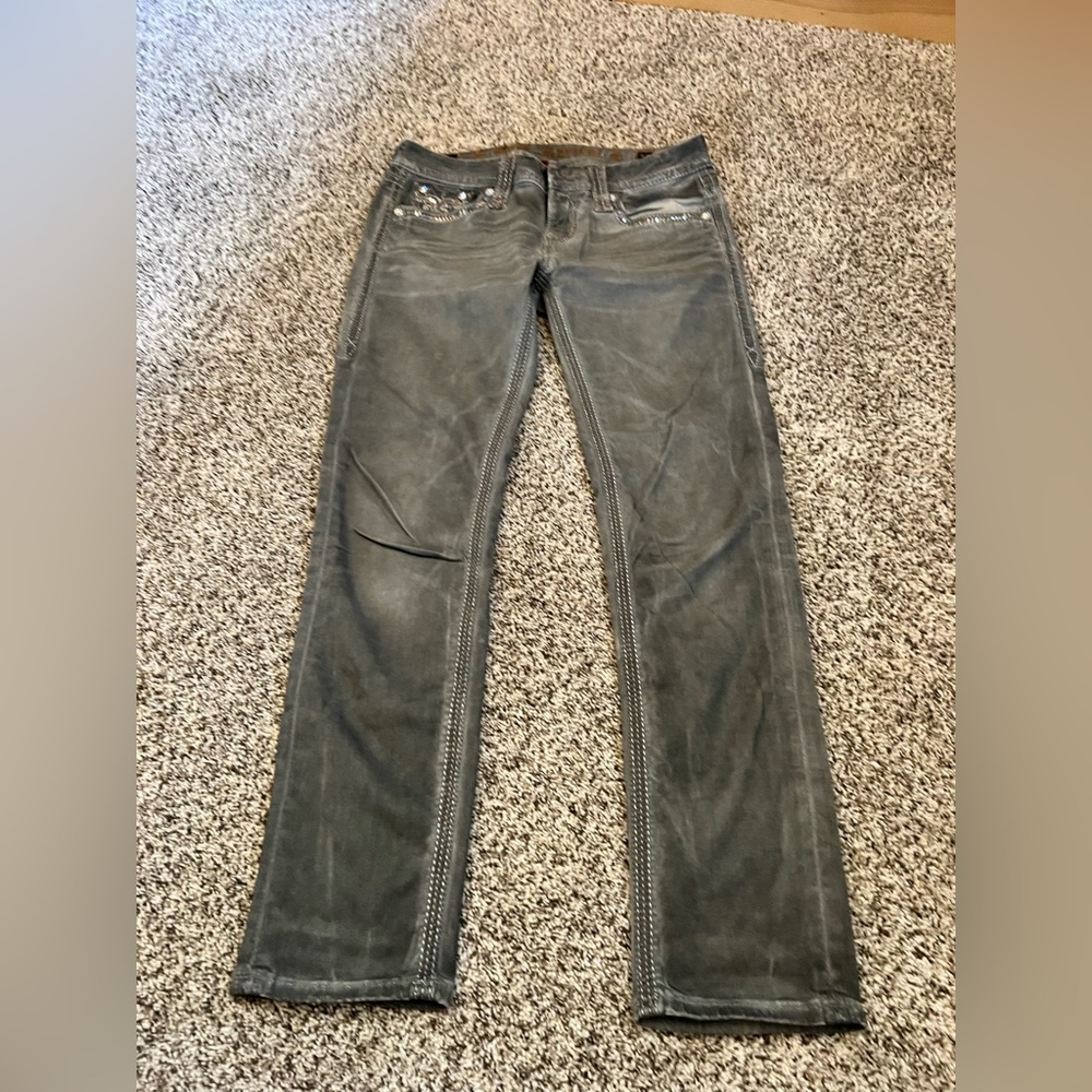 Gray Rock revival capri